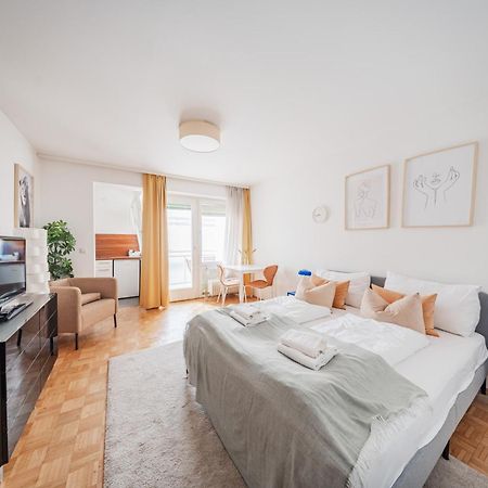 Studio Next To Karlskirche Вена Экстерьер фото