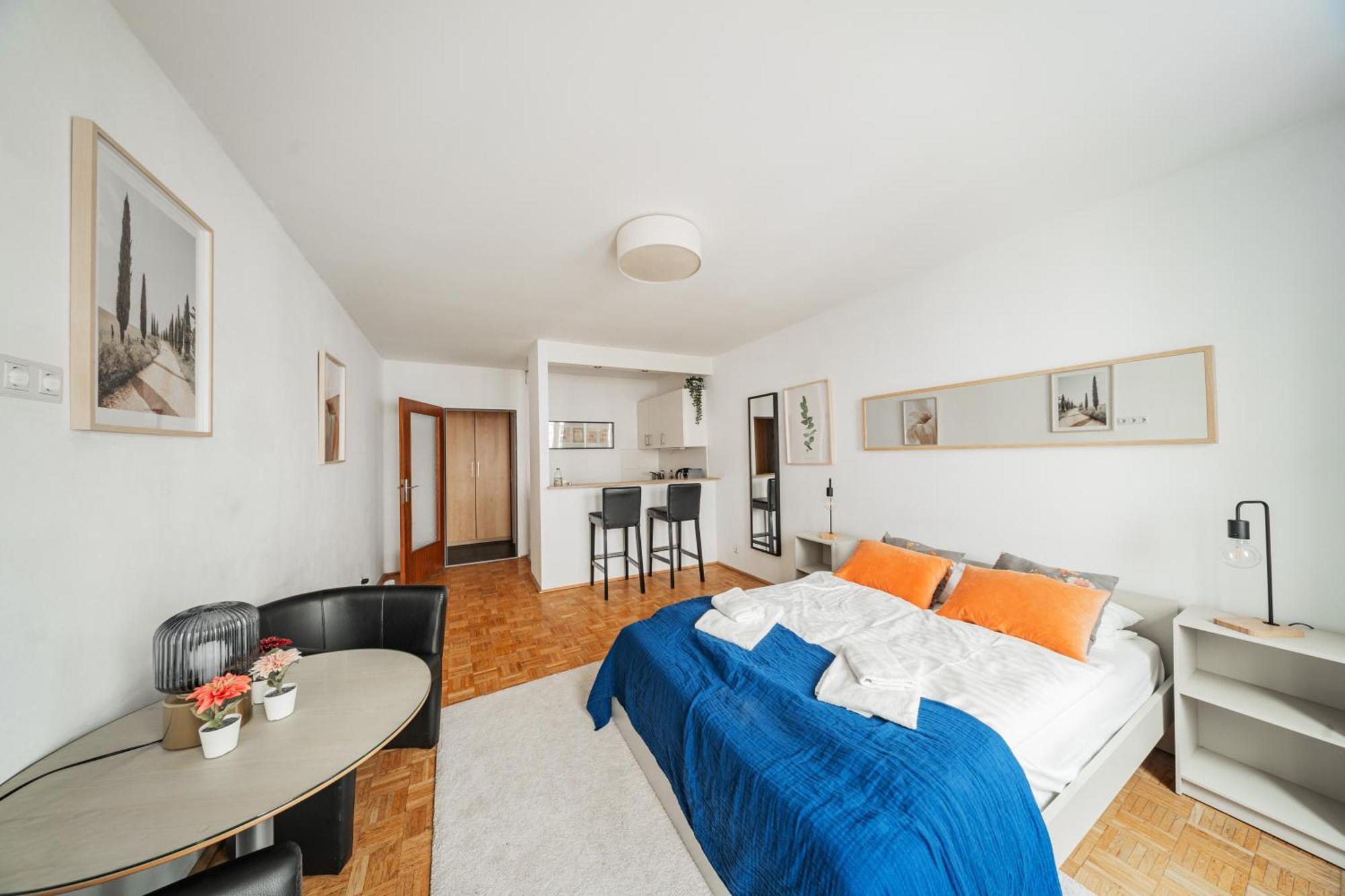 Studio Next To Karlskirche Вена Экстерьер фото