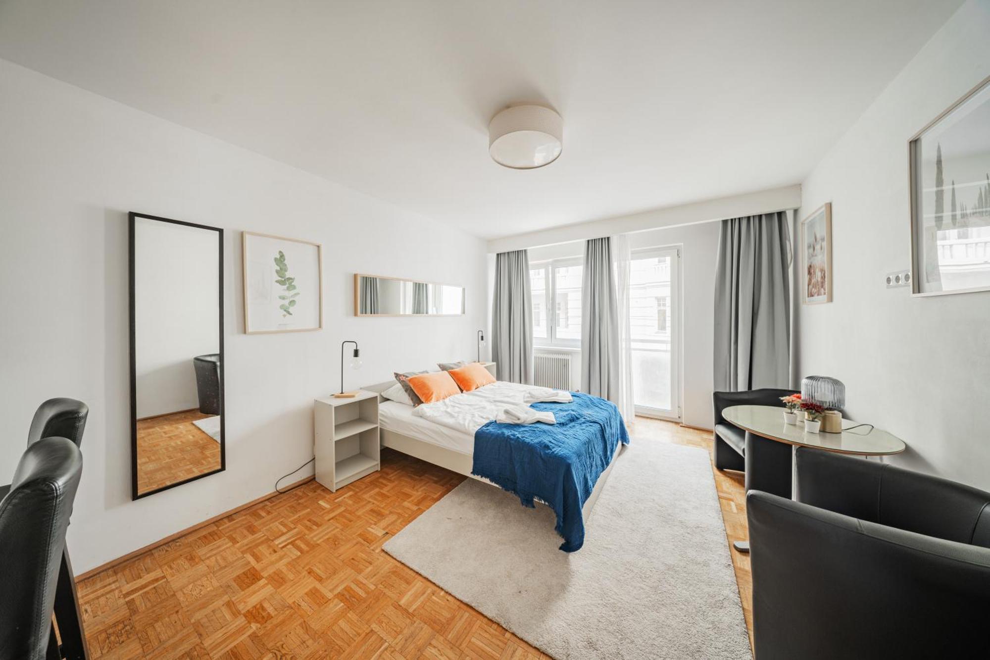 Studio Next To Karlskirche Вена Экстерьер фото