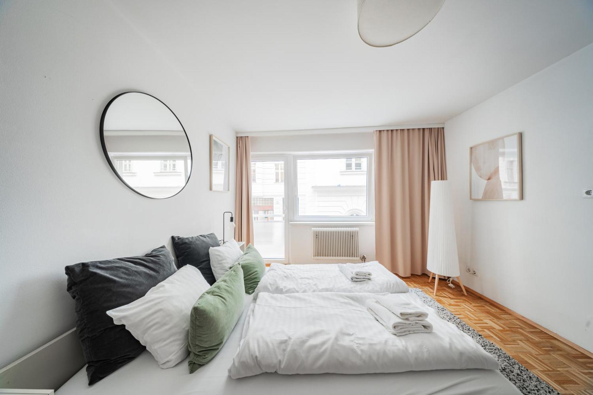 Studio Next To Karlskirche Вена Экстерьер фото
